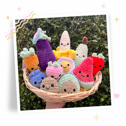 Basket with crochet fruit and vegetables 